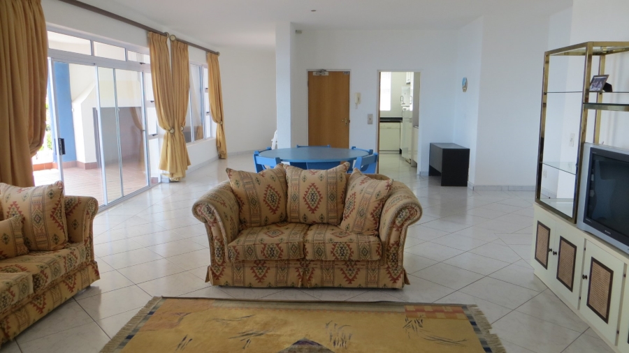 5 Bedroom Property for Sale in Mountainside Western Cape